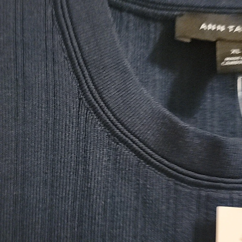 Ann Taylor Shell - Picture 2 of 3